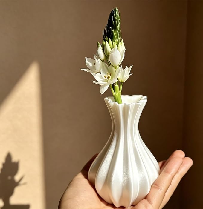 Elegant Vase Magnets for Fridge, Minimalist Flower Arrangement Holders, Nordic Style Hydroponic Vases, Magnetic Refrigerator Decor for Kitchen Bedroom Storage Office, 2 Pieces, White - Image 4