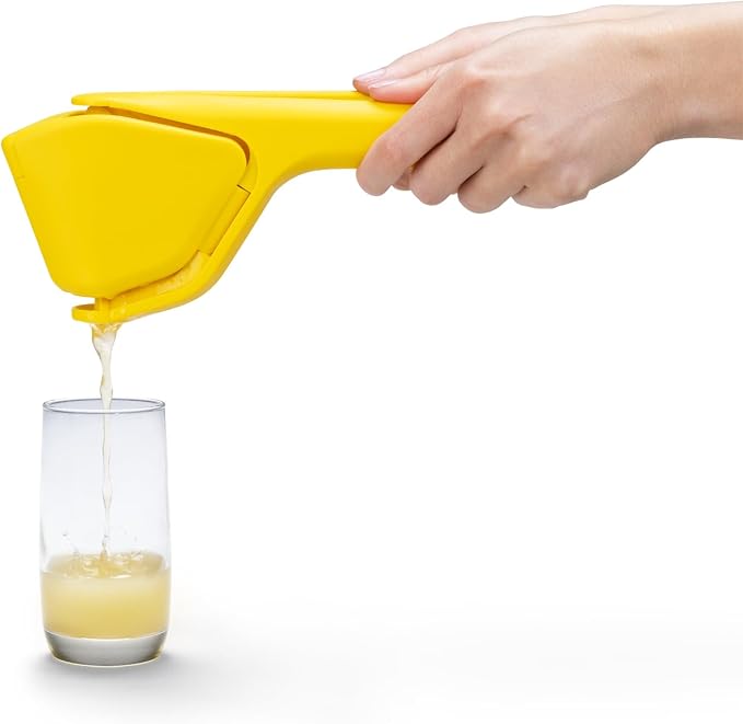 Dreamfarm Fluicer Fold-Flat Citrus Juicer - Lemon Easy, manual fresh lemon juice squeezer with pip catcher, suits lemons and limes, compact storage, 10" | Space-saving storage, gets every last drop - Image 8