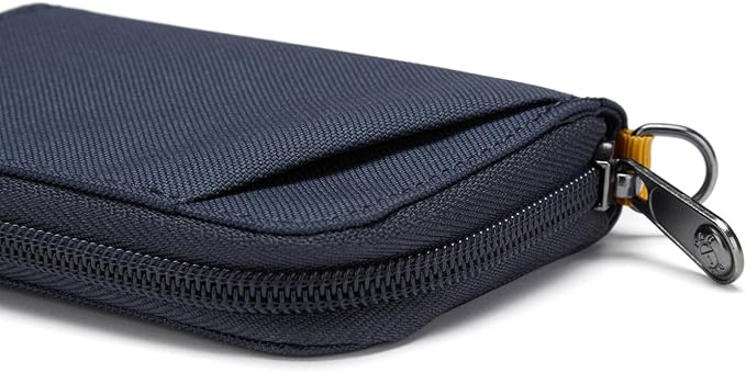 Pacsafe RFIDsafe Card Wallet - Image 9