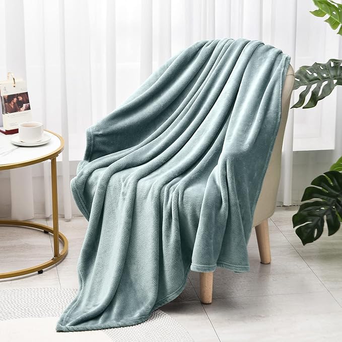 EIUE Comfortable Flannel Fleece Throw Blanket,Ultra Soft Nap Bedding Coverlets Quilt for Couch Sofa Bed Traveling,Lightweight Bed Blanket for All Season - Image 6
