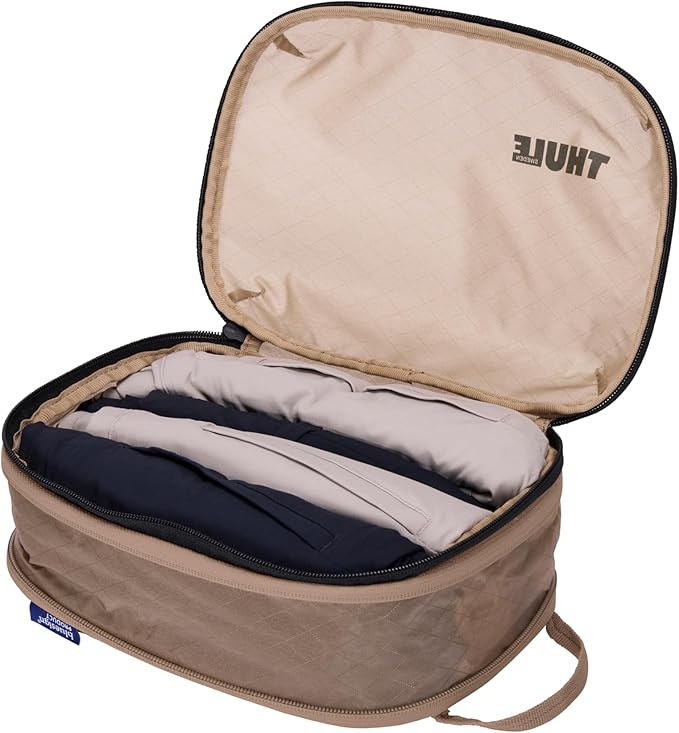 Thule Compression Packing Cube Set, Includes Size Small & Medium, Semitransparent Fabric, Easy to Pack - Image 5