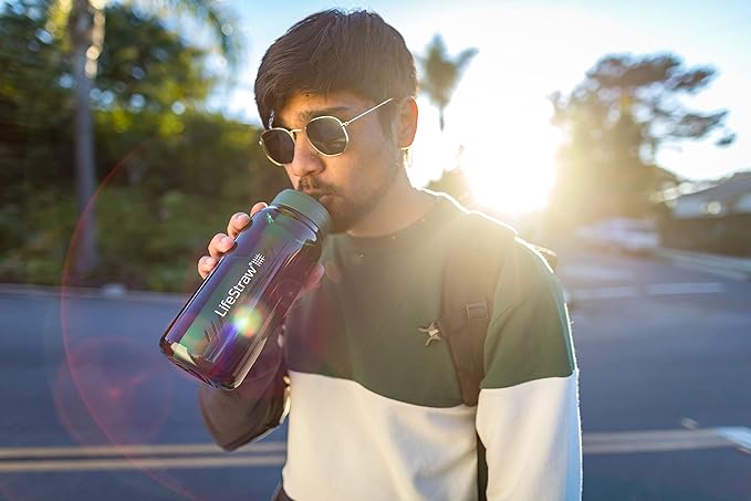 LifeStraw Go Series – BPA-Free Water Filter Bottle for Travel and Everyday use removes Bacteria, parasites and microplastics, Improves Taste, 1L Terrace Green | Plastic Water Filter Bottle for Travel and Everyday use removes Bacteria, parasites and mic... - Image 4