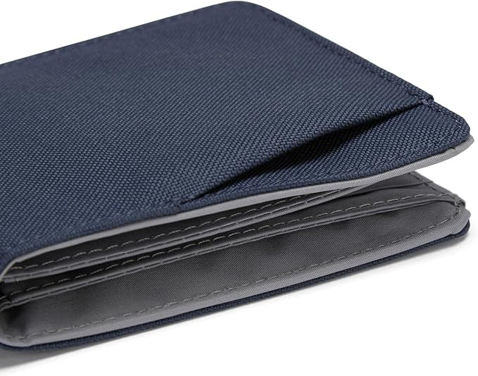 Pacsafe RFIDsafe RFID Blocking Bifold Wallet - Image 9