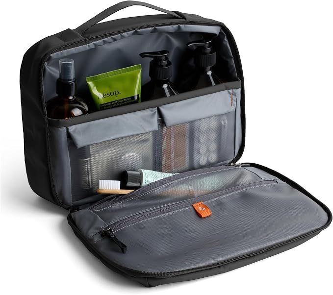 Bellroy Hanging Toiletry Kit Plus 8L, Travel Toiletry Bag - Black | 8L travel hanging toiletry bag for your toiletries and essentials - Image 2