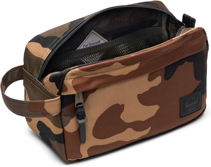 Herschel Unisex Chapter Travel Kit - Image 2