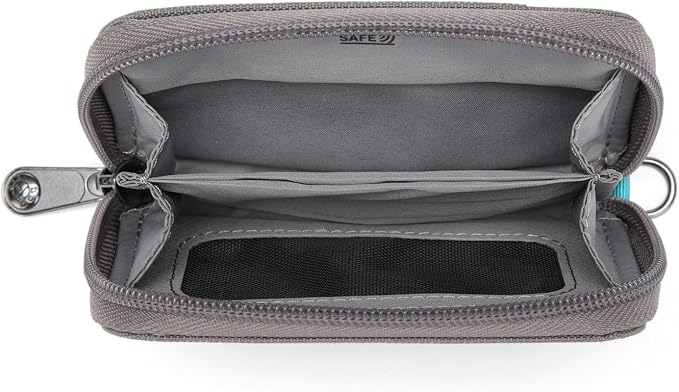 Pacsafe RFIDsafe Card Wallet - Image 4