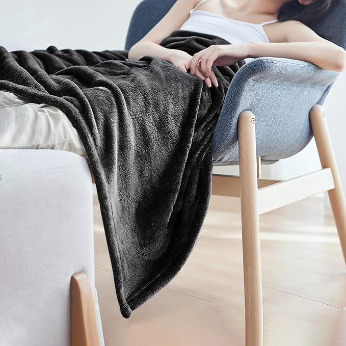 EIUE Comfortable Flannel Fleece Blanket,2 Packs Throw Size Lightweight Nap Quilt Blanket for Home,Office and Outdoor Travel,for Adults and Kids.(2 Packs,40x60 inch) - Image 2