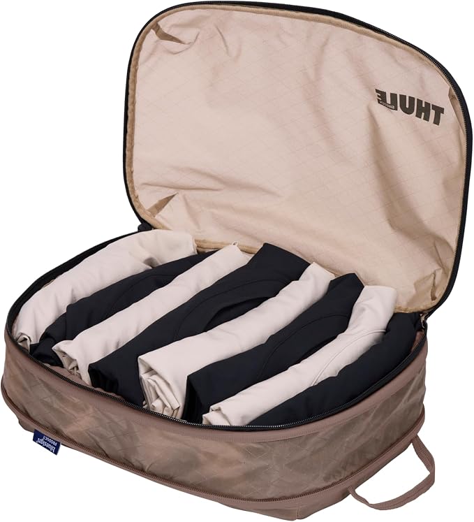 Thule Compression Packing Cube Set, Includes Size Small & Medium, Semitransparent Fabric, Easy to Pack - Image 6