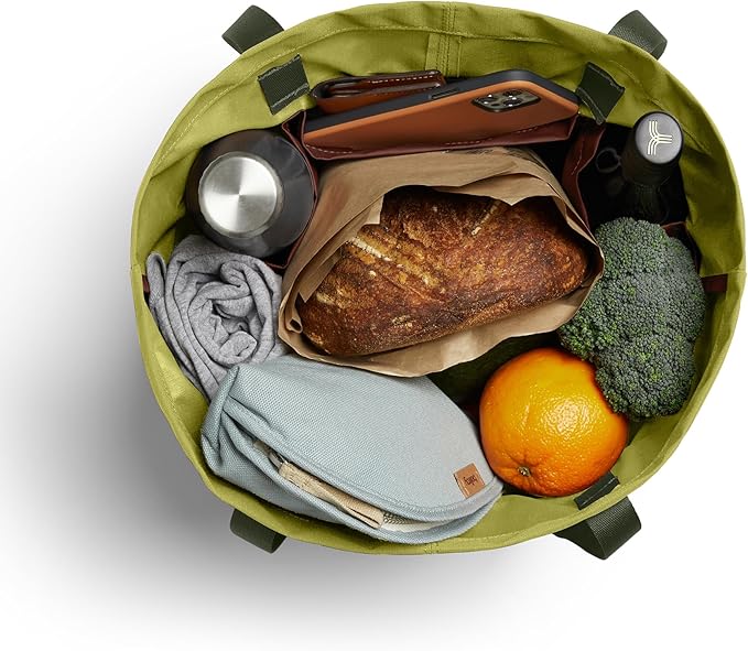 Bellroy Market Tote, Shoulder Shopping Bag - Kiwi | 15L tote shoulder shopping bag for groceries, errands and everyday carry - Image 4