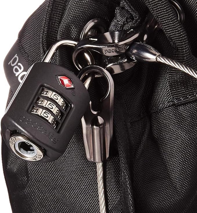 Pacsafe Travelsafe Gii 3 Liter Portable Safe (Black) - Image 3