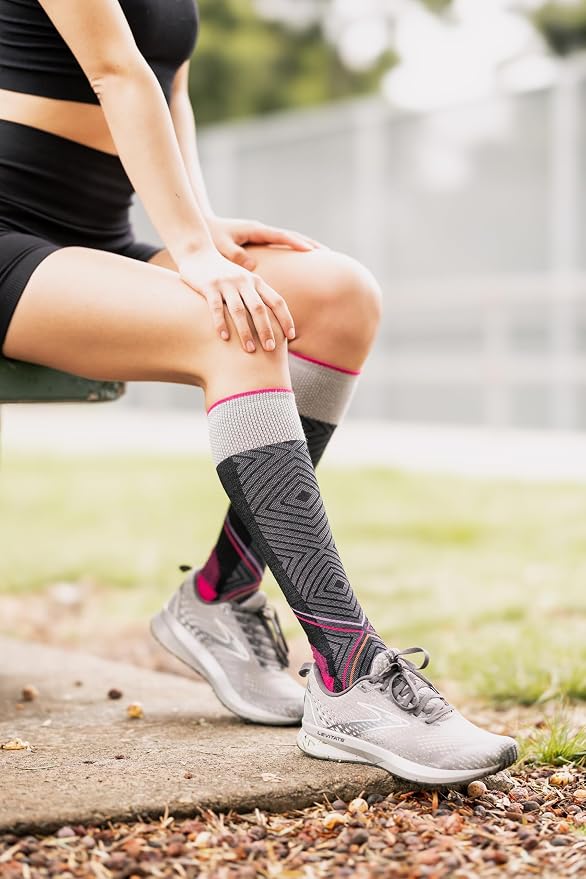 Sockwell Women's Pulse Knee High Firm Graduated Compression Socks - Image 2