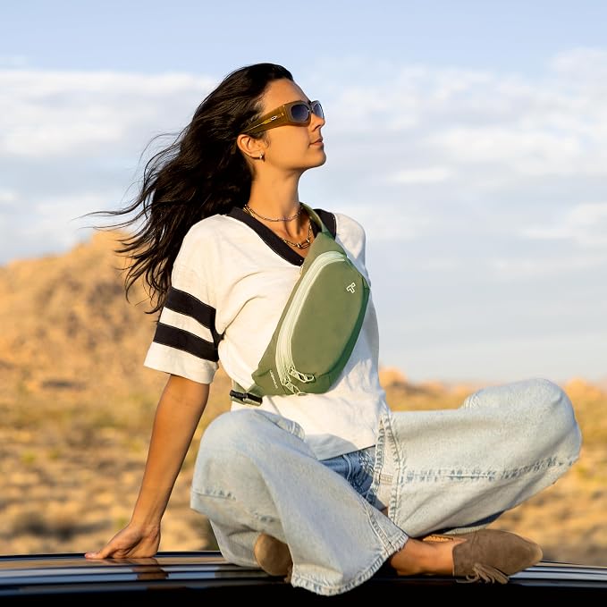 Travelon Anti-Theft The Voyages Waist Pack - Image 2
