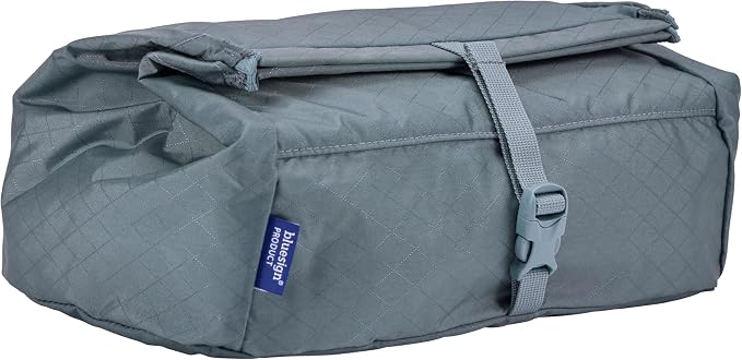 Thule Travel Shoe Bag, Fits up to US Size 13 / EU 48, Compression Strap, Magnetic Closure - Image 4