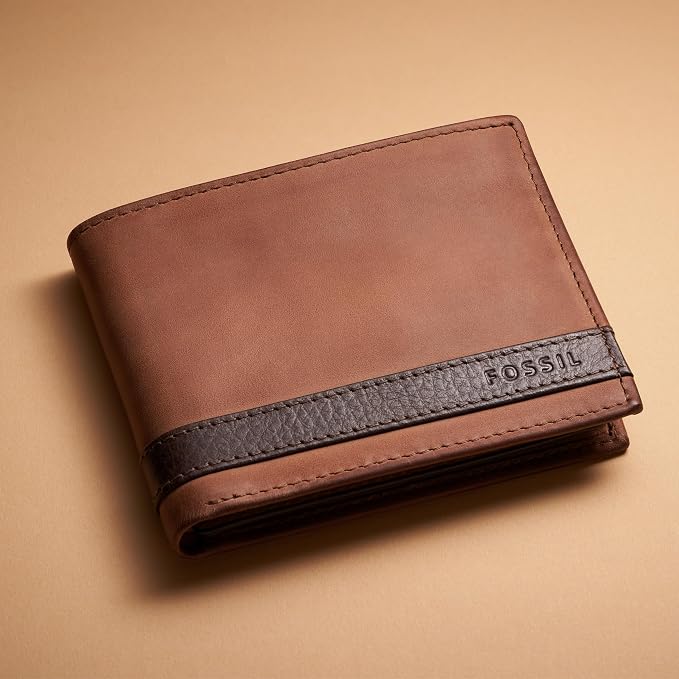Fossil Men's Quinn Leather Bifold with Flip ID Wallet, Men's Leather Wallet, Brown - Image 5