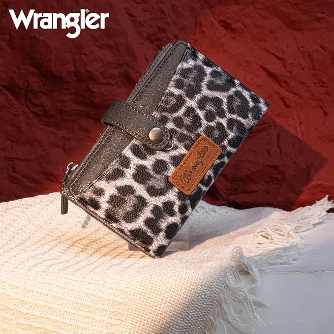 Wrangler Wallet for Women Bifold Card Holder with Zipper and ID Window - Image 2