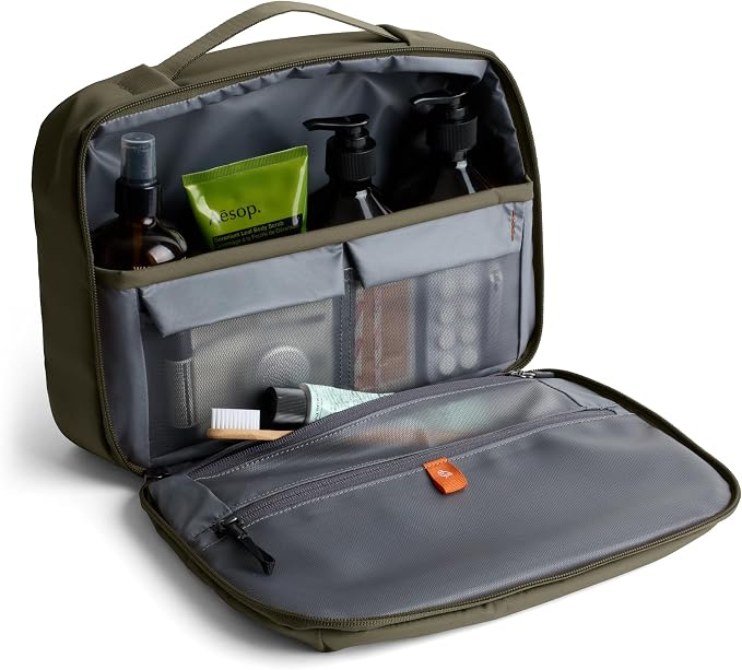 Bellroy Hanging Toiletry Kit Plus 8L, Travel Toiletry Bag - SeaKelp | 8L travel hanging toiletry bag for your toiletries and essentials - Image 2