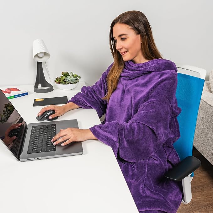PAVILIA Wearable Blanket with Sleeves for Adult Women Men, Cozy Fleece Warm Wrap Throw with Arms, Gifts for Christmas, Wife - Image 5