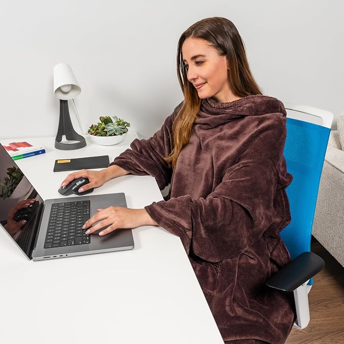 PAVILIA Wearable Blanket with Sleeves for Adult Women Men, Cozy Fleece Warm Wrap Throw with Arms, Gifts for Christmas, Wife - Image 5