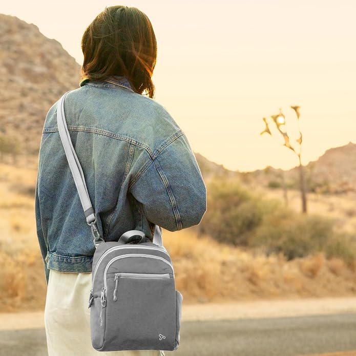 Travelon Anti-Theft The Voyages Tour Bag - Image 2