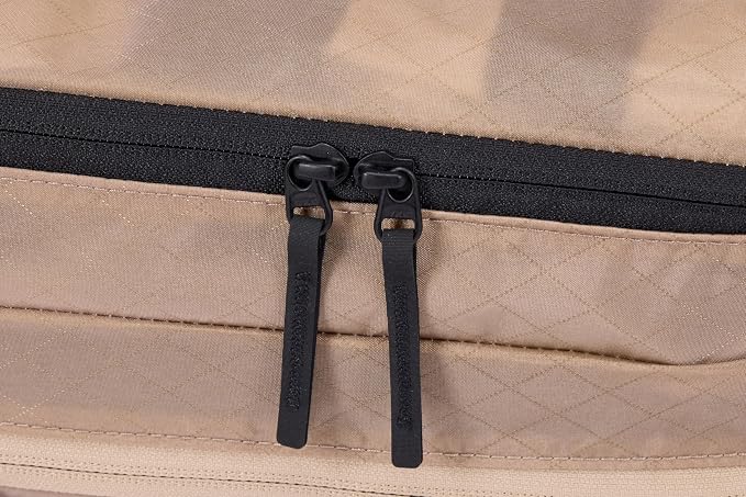 Thule Clean Dirty Packing Cube, Internal TPU Divider, Semitransparent Fabric, Easy to Pack, YKK Zippers - Image 8
